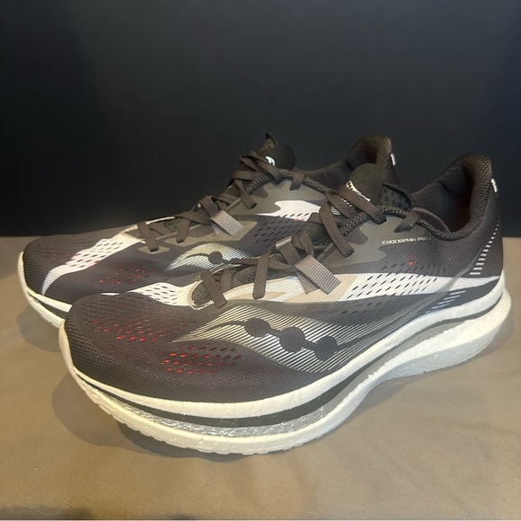 NWOT! Saucony Men's Endorphin Pro 2 Running Shoes (S20687-10)